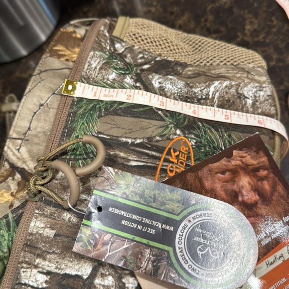 Buck Commander Cascade Ridge Realtree Camo Hip Pack!  NWT! - Picture 7 of 12